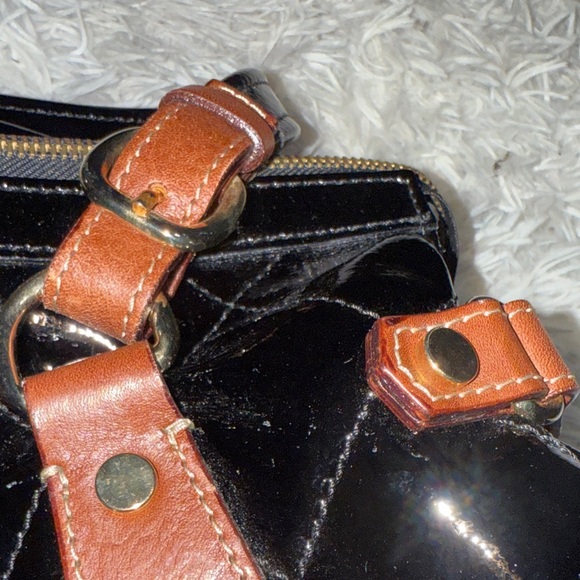 Cavalcanti Black Patent Leather Handbag - Picture 11 of 11